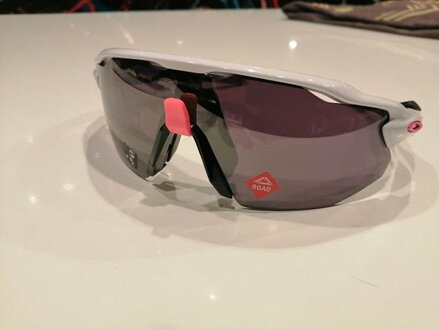 Oakley Radar EV Advr white glasses