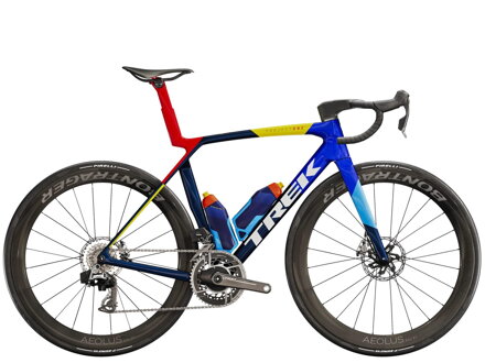 Trek Madone SLR 9 AXS Gen 8 2025 bike blue
