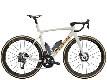 Trek Madone SLR 9 Gen 8 2025 white bicycle